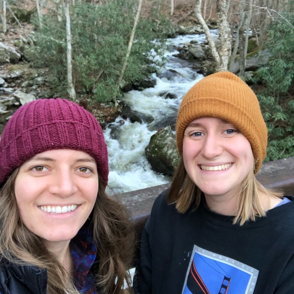 Meet your Posher, Selena - Picture 4 of 8